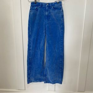 BDG’s retro high-and-wide cozy corduroy.